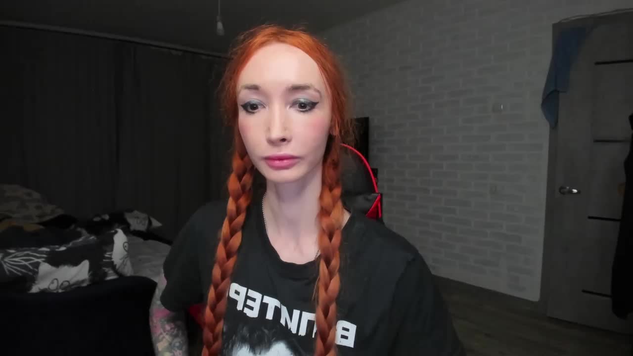 Roxy-Sun Adult Chat November 19, 2025