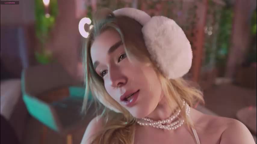 smiley_mia_ Adult Chat November 19, 2025