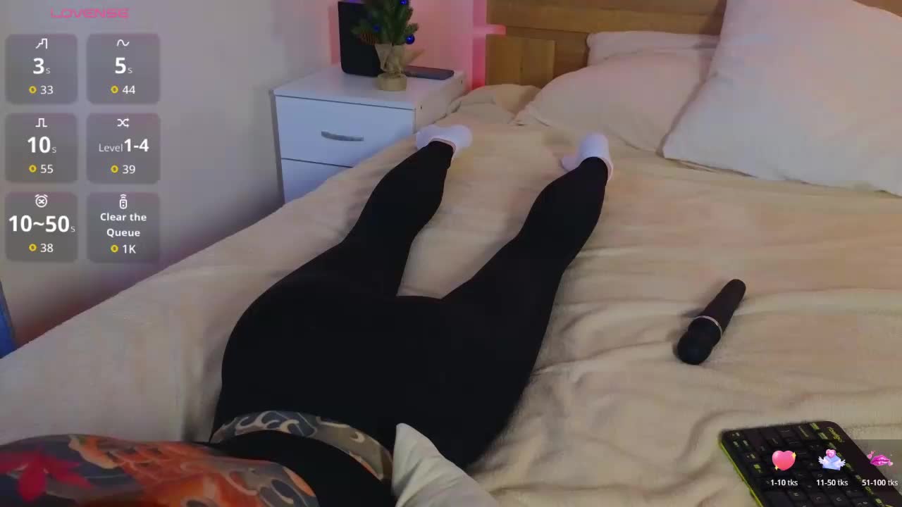 SusieMorris Adult Chat November 19, 2025