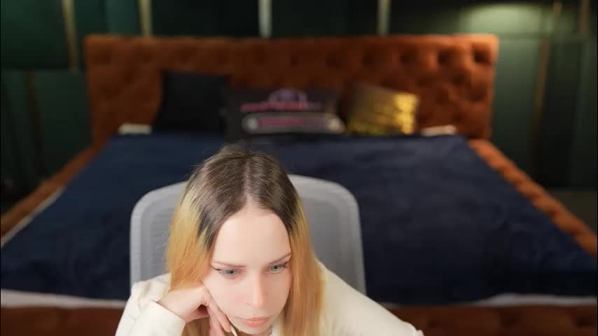 anabel_team054 Adult Chat November 19, 2025