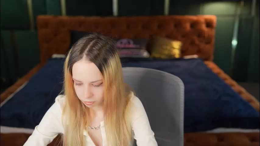 anabel_team054 Adult Chat November 19, 2025