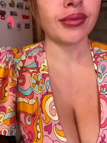 Hot_Sexy_Angel Adult Chat November 19, 2025