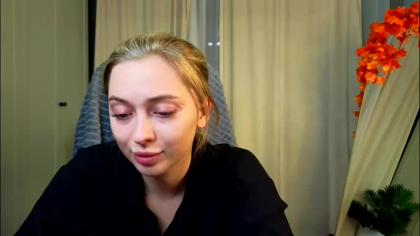 sssecretgirlfriend Adult Chat November 19, 2025