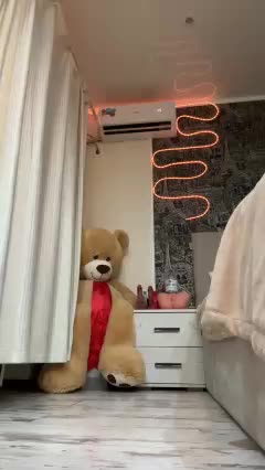 Valeria--sweet Adult Chat November 20, 2025