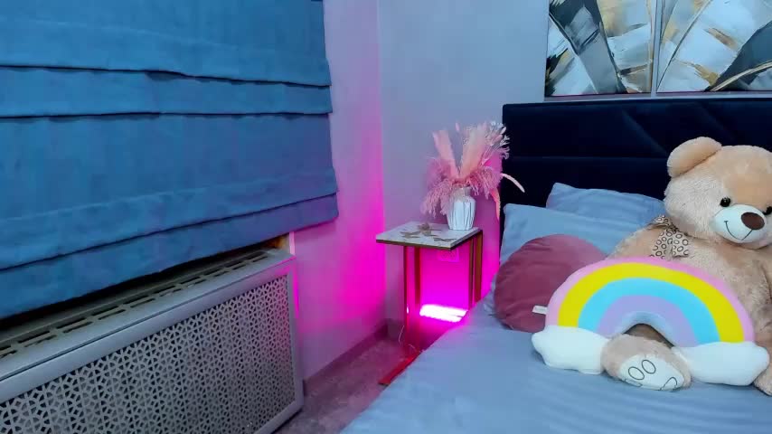 Curvy_Dynamite_ Adult Chat November 20, 2025