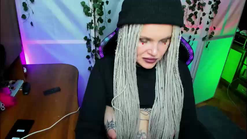 hannah_chaos Adult Chat November 20, 2025