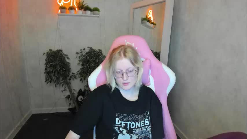 elizabeth_harpper Adult Chat November 20, 2025