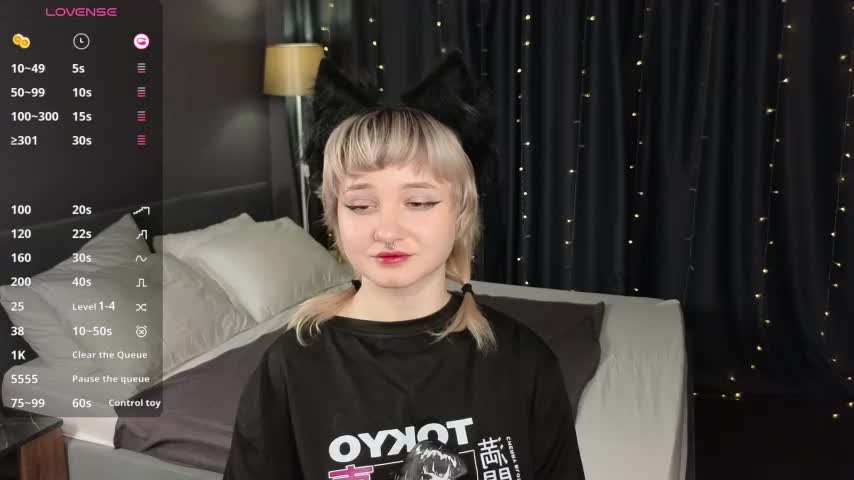 Tori_Cutie_2025-11-20_05-38-34_551 Adult Chat November 20, 2025