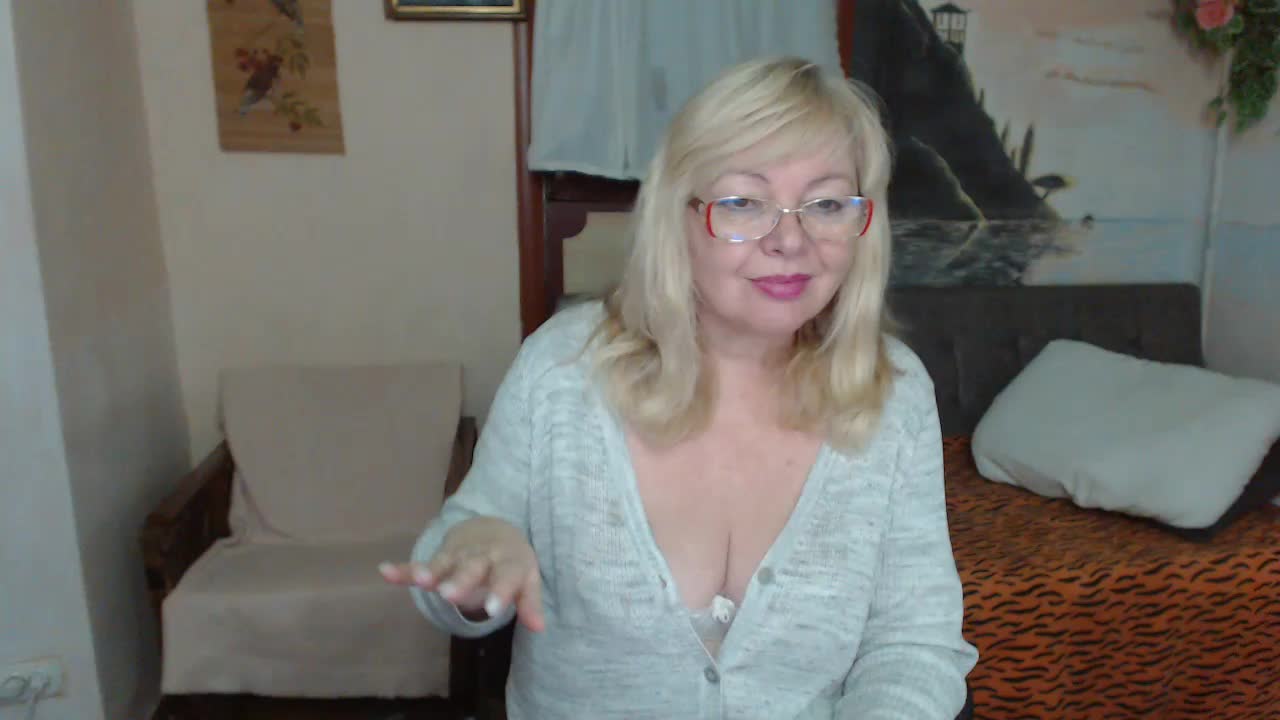 EvelynLoveShy Adult Chat November 20, 2025