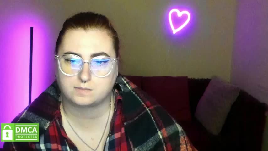 Aliciaredluv Adult Chat November 20, 2025
