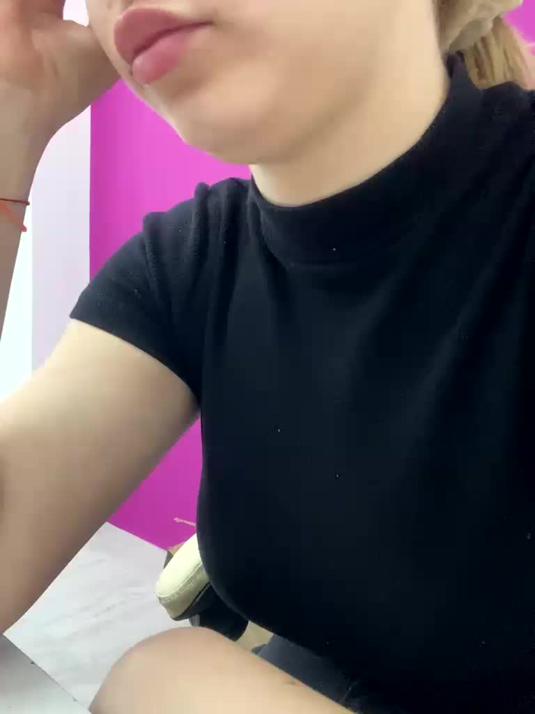 VikaAndMilana Adult Chat November 20, 2025