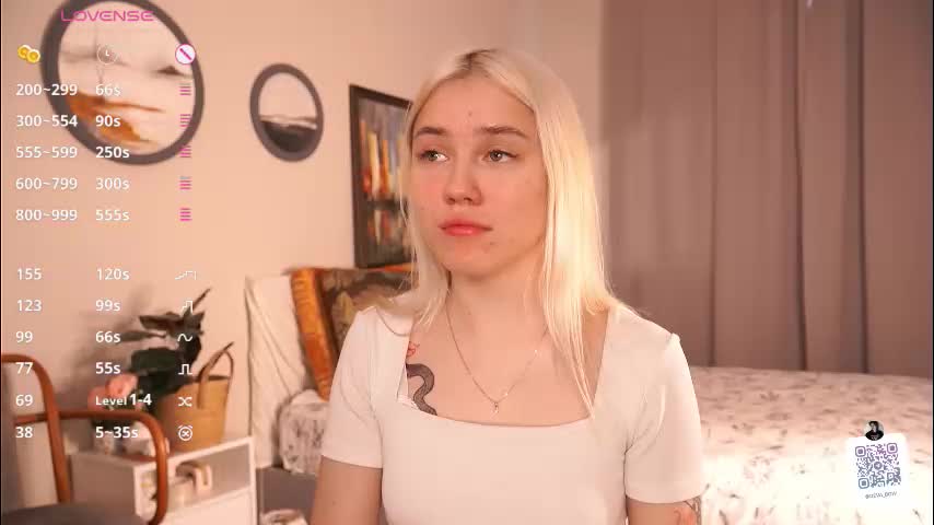 blue_bow Adult Chat November 20, 2025