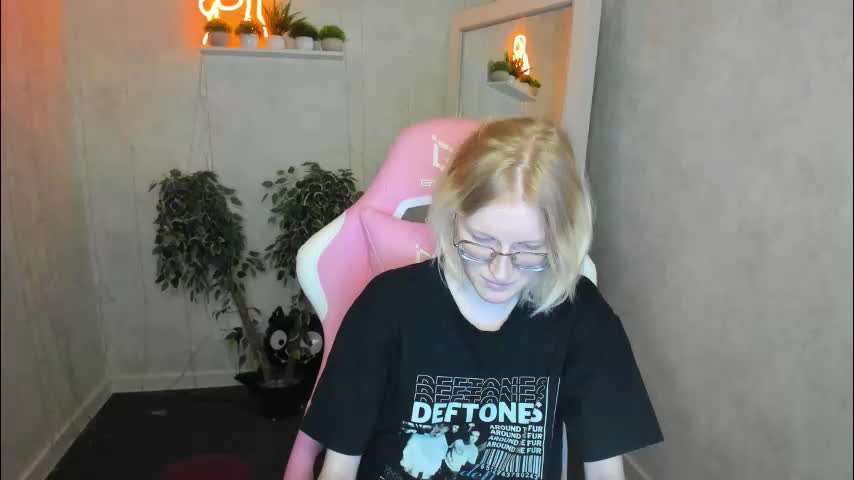 elizabeth_harpper Adult Chat November 20, 2025