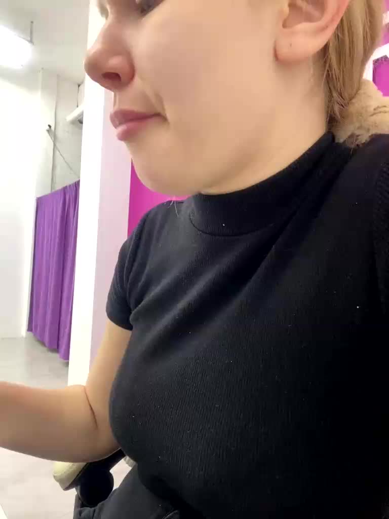 VikaAndMilana Adult Chat November 20, 2025