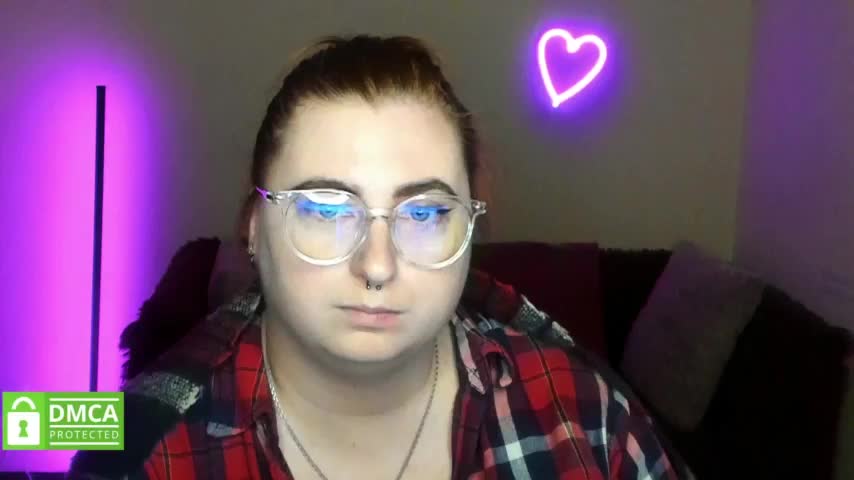 Aliciaredluv Adult Chat November 20, 2025