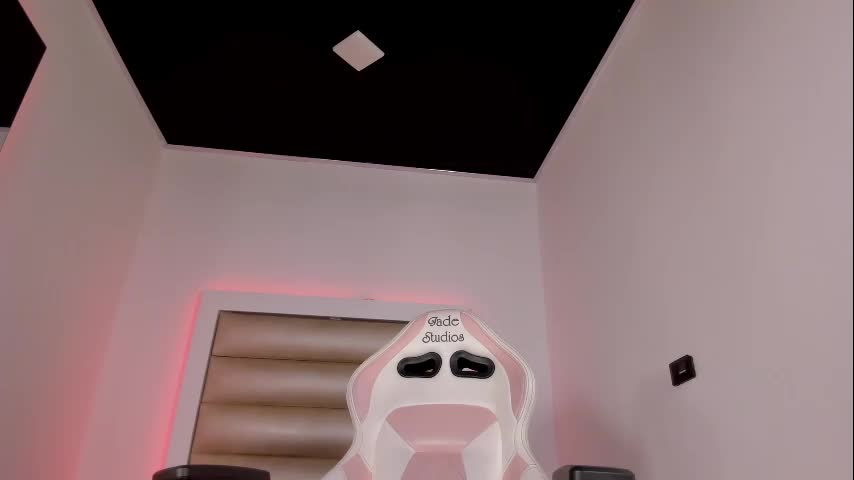 ashley_js Adult Chat November 20, 2025