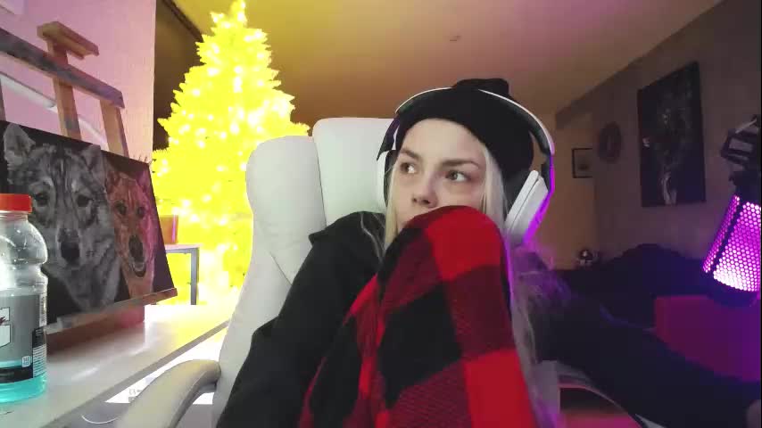 tinykylie Adult Chat November 20, 2025