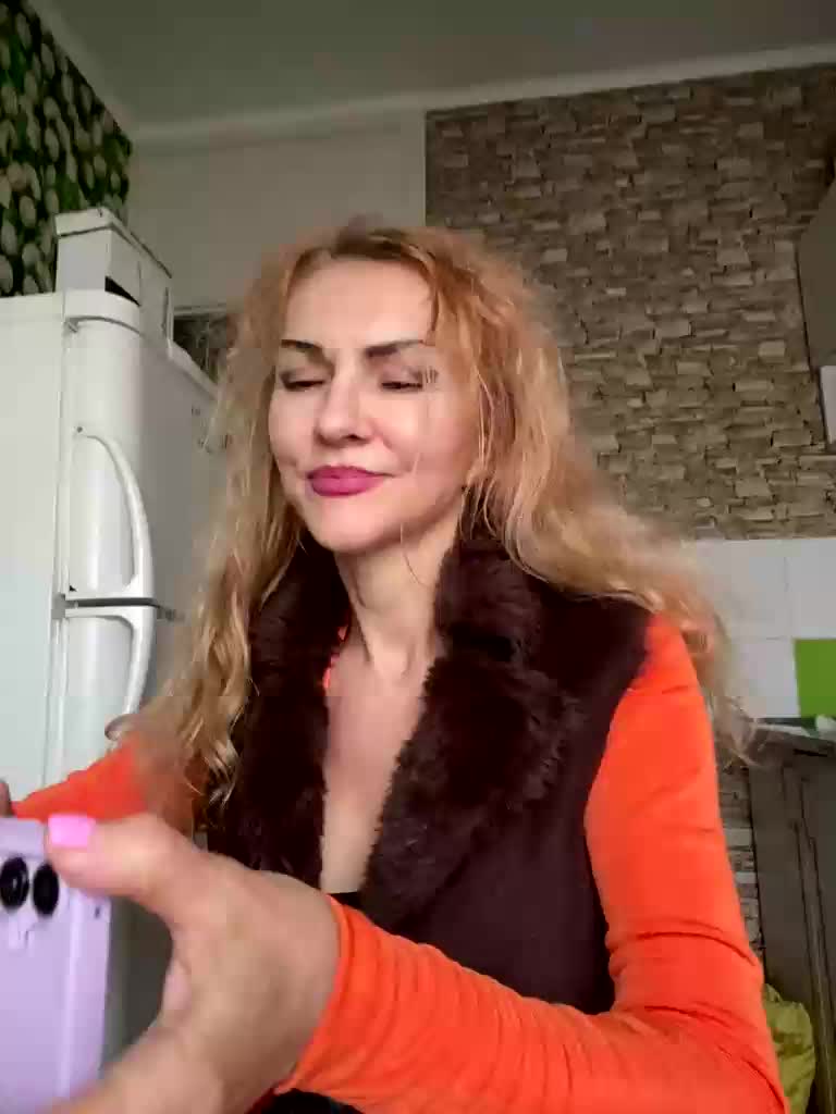 Ritia Adult Chat November 21, 2025