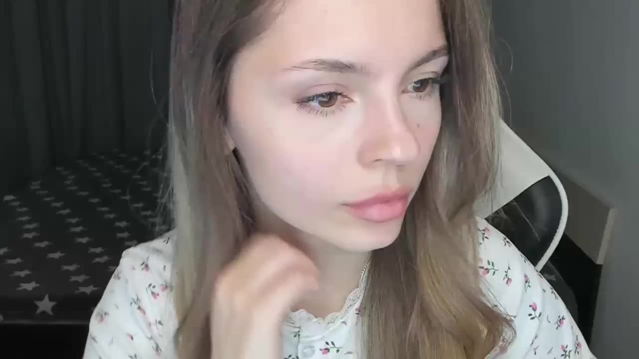 EmiMe Adult Chat November 21, 2025