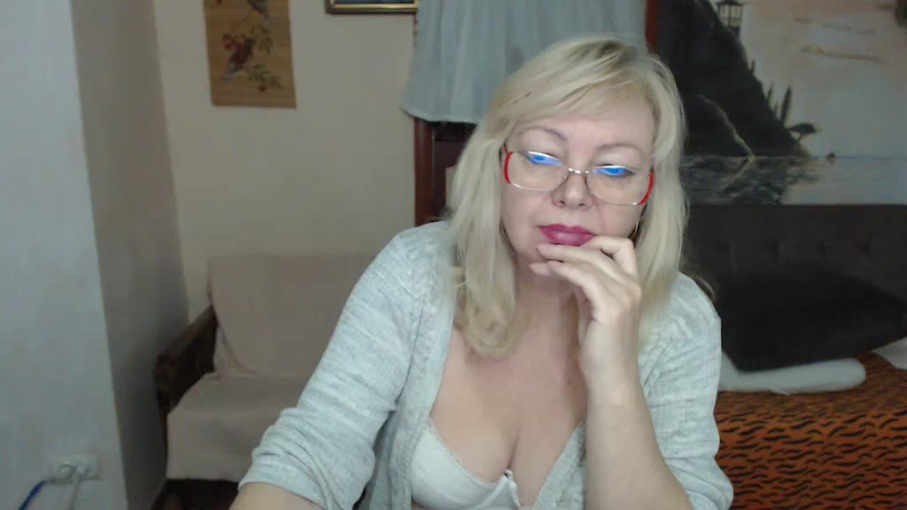 EvelynLoveShy Adult Chat November 21, 2025