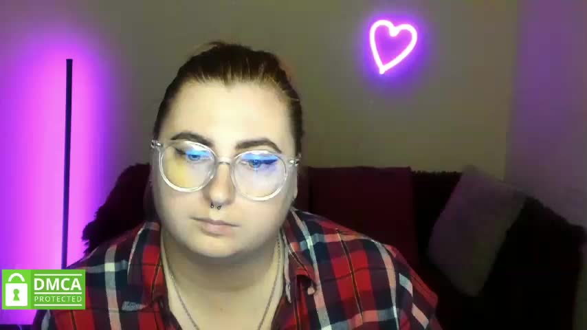 Aliciaredluv Adult Chat November 21, 2025