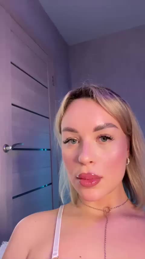 Mila-m Adult Chat November 21, 2025