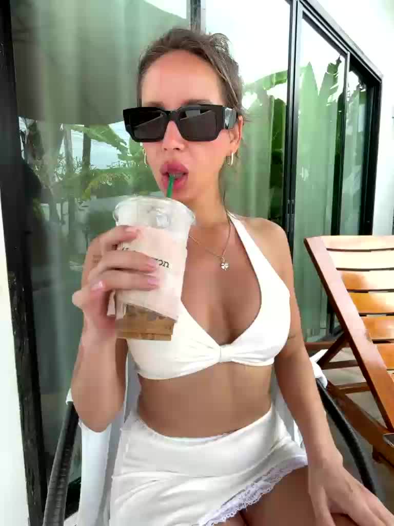 -CandyViki- Adult Chat November 21, 2025