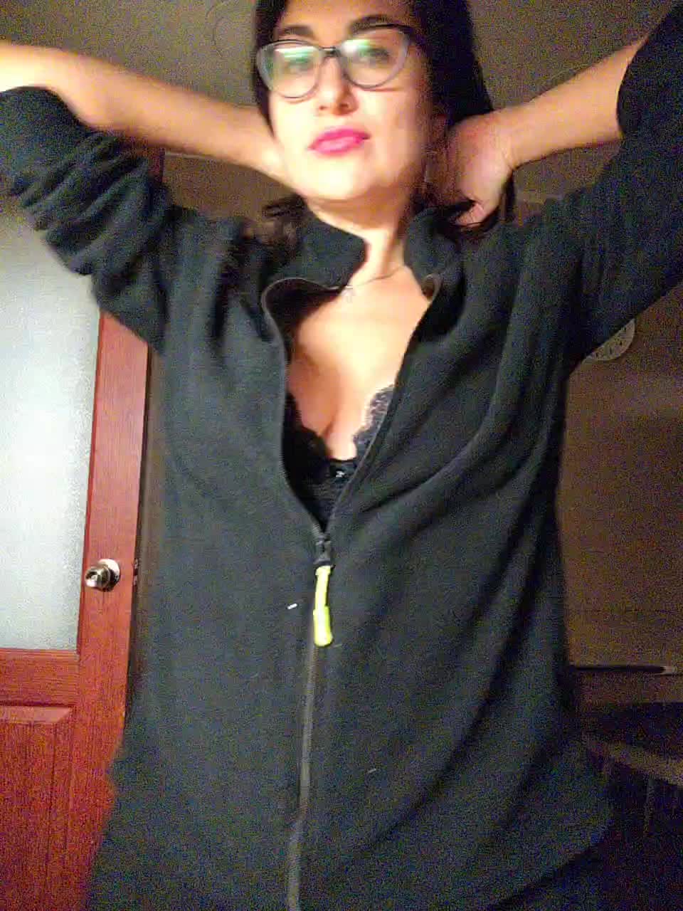 AlicaLovely Adult Chat November 21, 2025