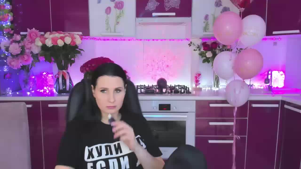 Olivija2020 Adult Chat November 21, 2025