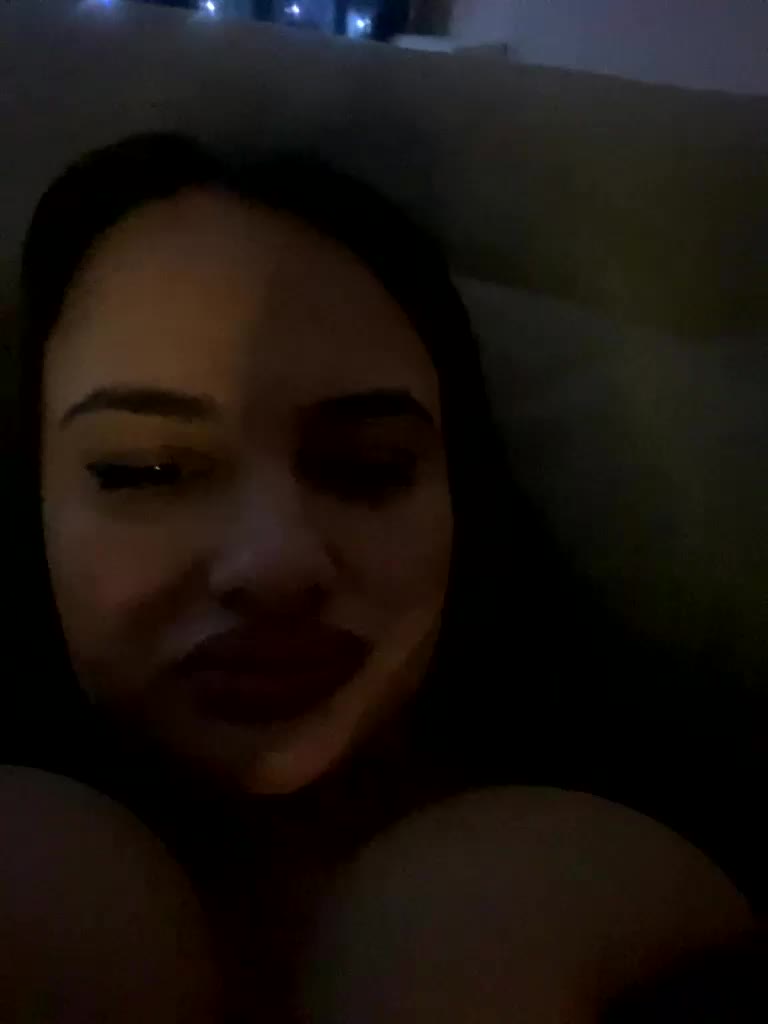 Sweetgirl31111 Adult Chat November 21, 2025