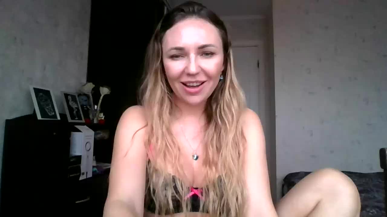 CuteAngelina Adult Chat November 21, 2025