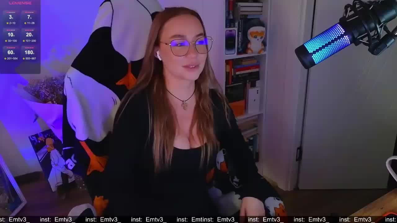 Emili1- Adult Chat November 21, 2025