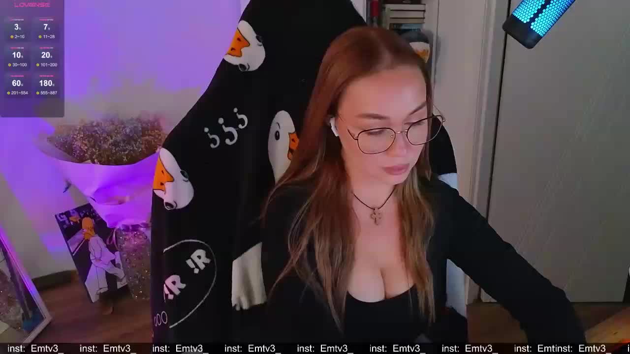 Emili1- Adult Chat November 21, 2025