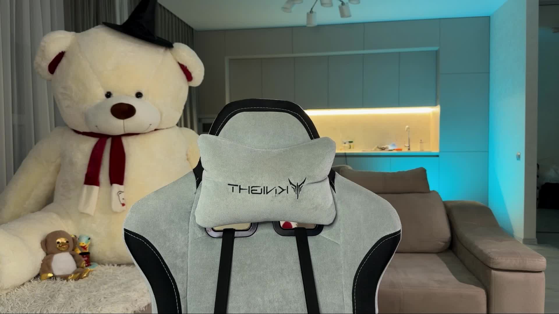 Sofi-Mi Adult Chat November 21, 2025