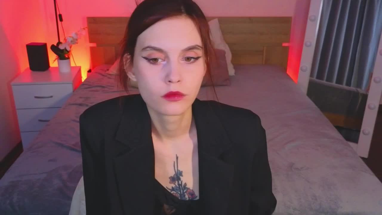 SusieMorris Adult Chat November 21, 2025