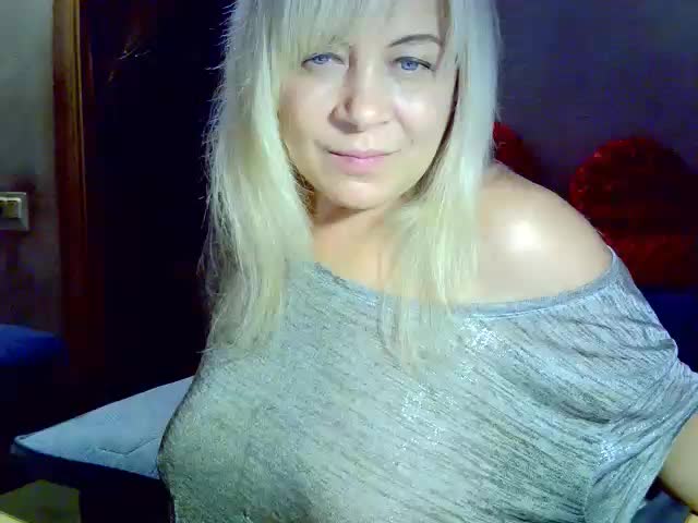 Savan35na Adult Chat November 21, 2025