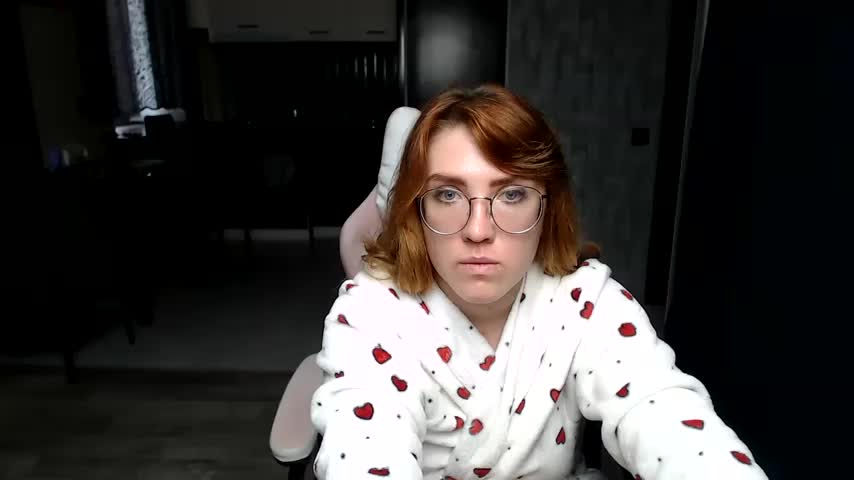 Reginasmilee Adult Chat November 21, 2025