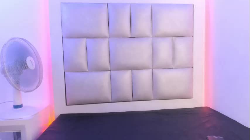 laura__js_ Adult Chat November 21, 2025