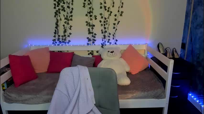 emily_gin Adult Chat November 21, 2025