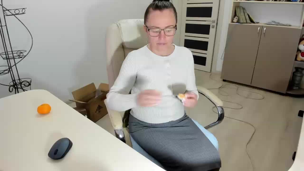 -Michelle- Adult Chat November 21, 2025