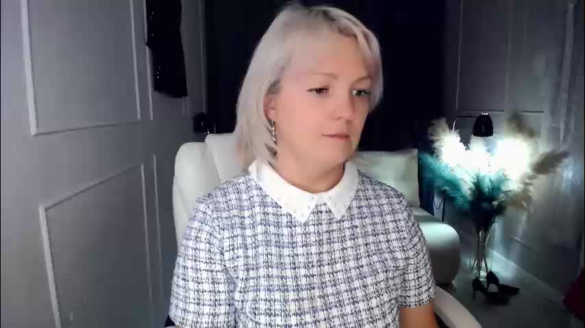 emmmam Adult Chat November 22, 2025