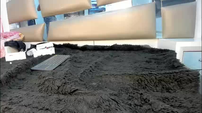 laura__js_ Adult Chat November 22, 2025