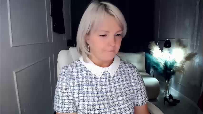 emmmam Adult Chat November 22, 2025