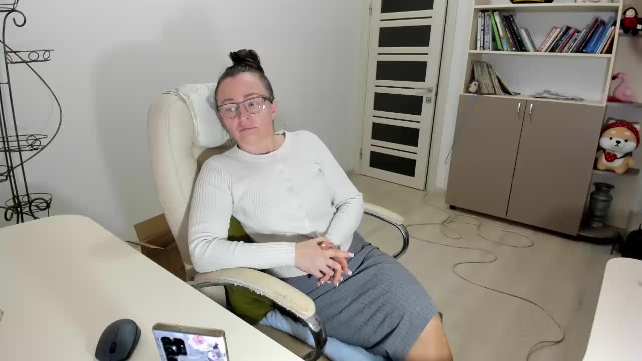 -Michelle- Adult Chat November 22, 2025