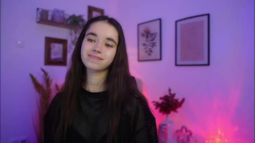 gia_paige18 Adult Chat November 22, 2025