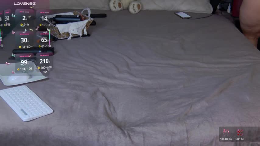 FLUFFY_BEAUTY Adult Chat November 22, 2025