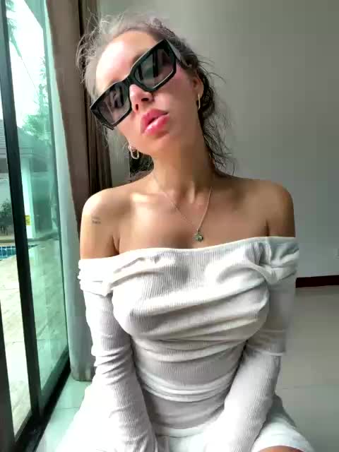 -CandyViki- Adult Chat November 22, 2025