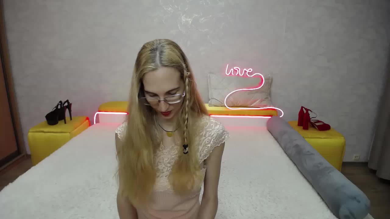 LizzieBrait Adult Chat November 22, 2025