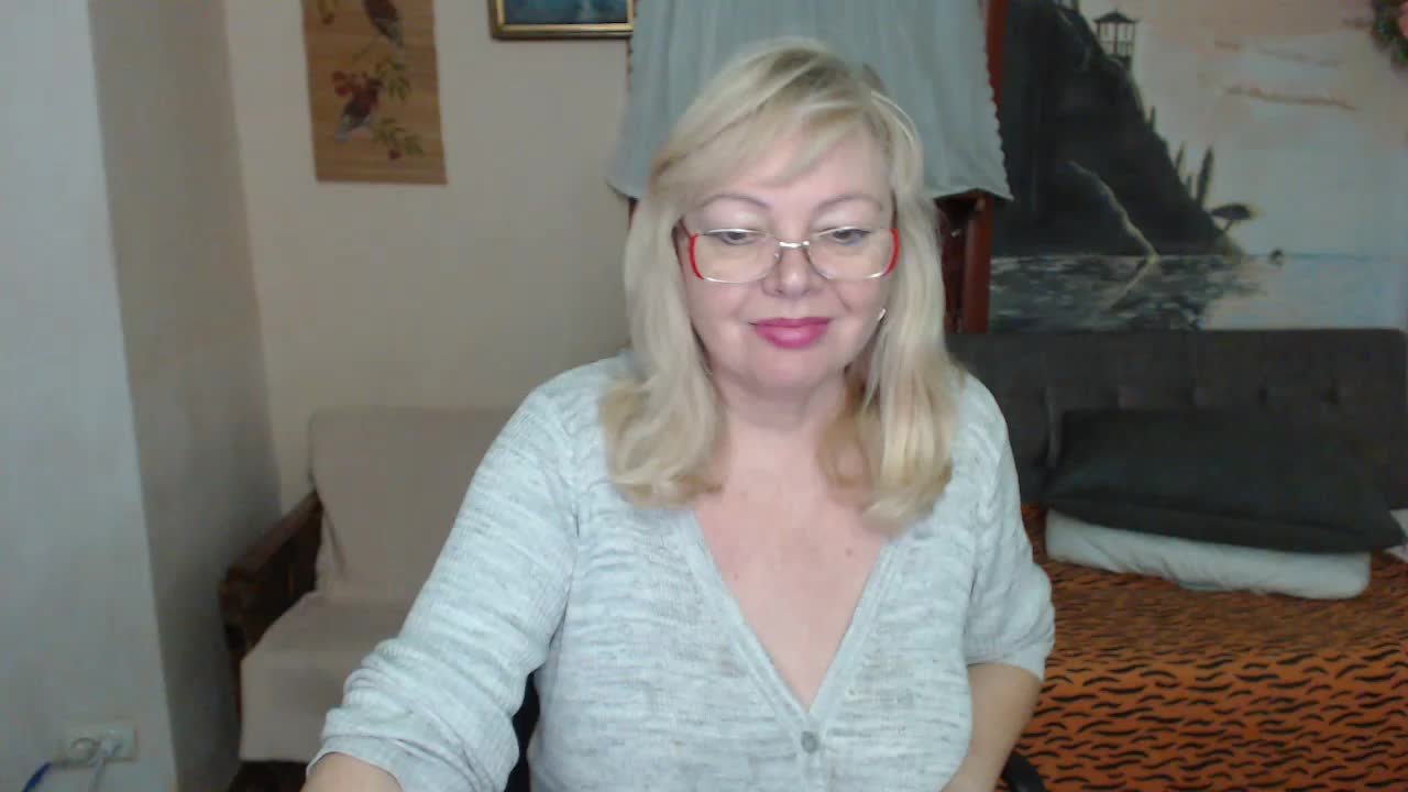 EvelynLoveShy Adult Chat November 22, 2025