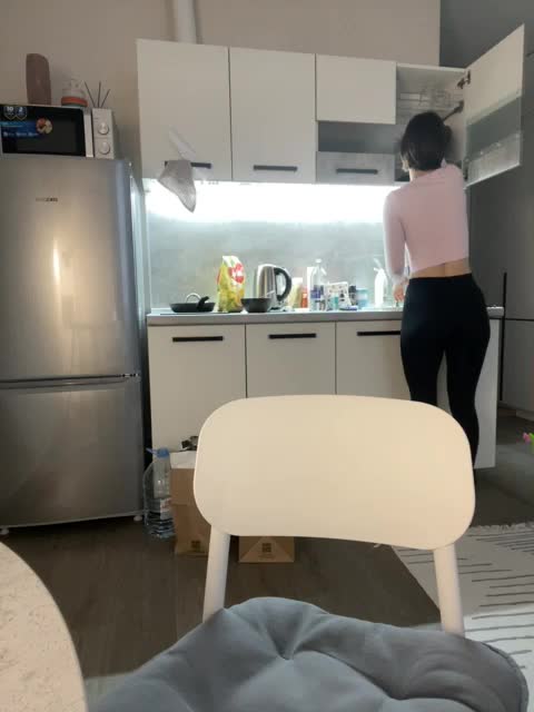 v_-_-_v Adult Chat November 22, 2025